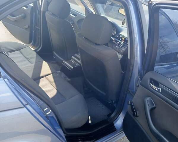 Серый БМВ 3 Серия, объемом двигателя 2 л и пробегом 380 тыс. км за 5000 $, фото 13 на Automoto.ua