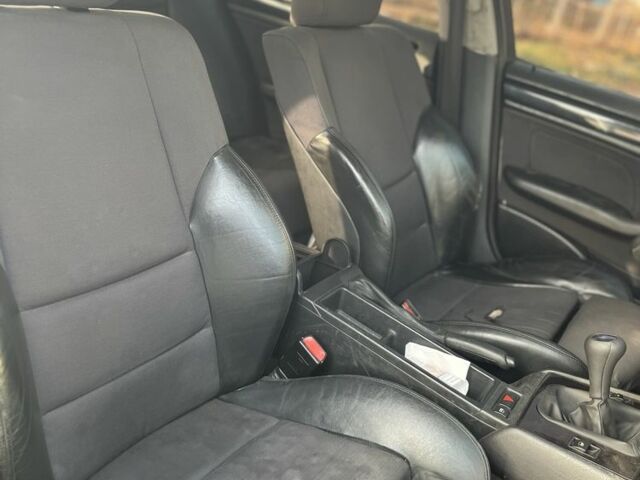 Сірий БМВ 3 Серія, об'ємом двигуна 2 л та пробігом 200 тис. км за 2200 $, фото 11 на Automoto.ua