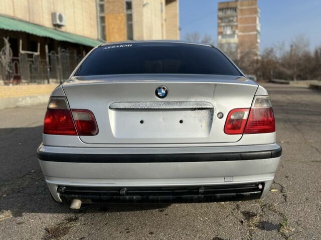 Сірий БМВ 3 Серія, об'ємом двигуна 2 л та пробігом 200 тис. км за 2200 $, фото 4 на Automoto.ua