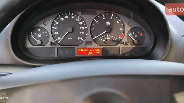 Серый БМВ 3 Серия, объемом двигателя 1.8 л и пробегом 288 тыс. км за 5600 $, фото 2 на Automoto.ua