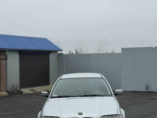 Серый БМВ 3 Серия, объемом двигателя 2.2 л и пробегом 150 тыс. км за 2900 $, фото 2 на Automoto.ua