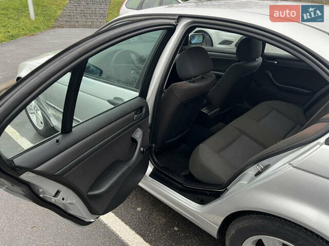 Серый БМВ 3 Серия, объемом двигателя 1.8 л и пробегом 206 тыс. км за 5500 $, фото 7 на Automoto.ua