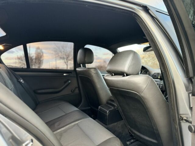 Серый БМВ 3 Серия, объемом двигателя 2 л и пробегом 316 тыс. км за 3500 $, фото 7 на Automoto.ua