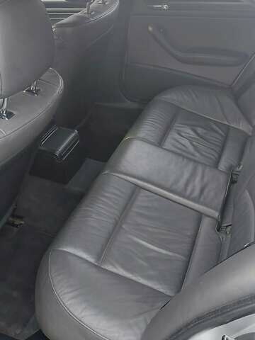 Серый БМВ 3 Серия, объемом двигателя 2 л и пробегом 257 тыс. км за 5800 $, фото 1 на Automoto.ua