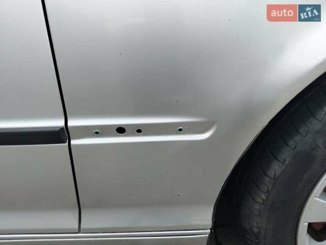 Серый БМВ 3 Серия, объемом двигателя 1.8 л и пробегом 315 тыс. км за 4000 $, фото 10 на Automoto.ua