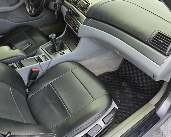 Серый БМВ 3 Серия, объемом двигателя 2 л и пробегом 390 тыс. км за 5500 $, фото 5 на Automoto.ua