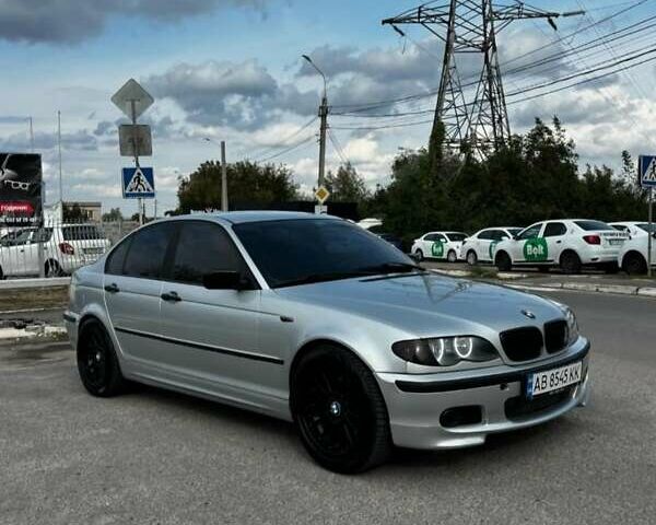 Серый БМВ 3 Серия, объемом двигателя 2 л и пробегом 400 тыс. км за 6300 $, фото 3 на Automoto.ua