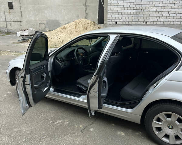 Серый БМВ 3 Серия, объемом двигателя 1.8 л и пробегом 240 тыс. км за 3900 $, фото 5 на Automoto.ua