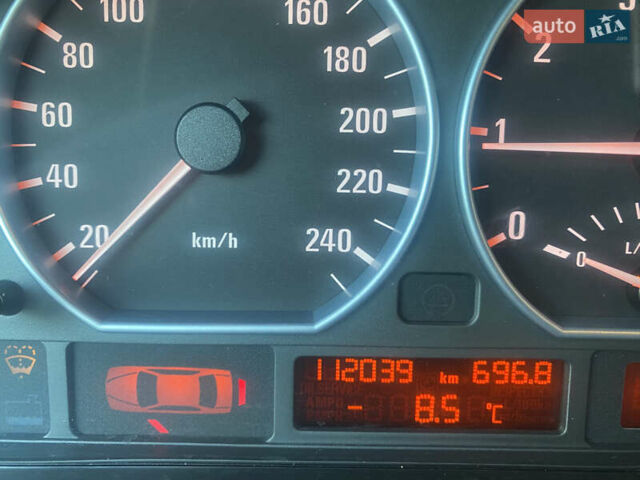 Сірий БМВ 3 Серія, об'ємом двигуна 3 л та пробігом 112 тис. км за 9000 $, фото 7 на Automoto.ua