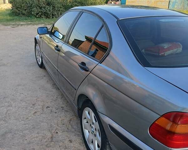 Серый БМВ 3 Серия, объемом двигателя 2 л и пробегом 350 тыс. км за 6700 $, фото 4 на Automoto.ua