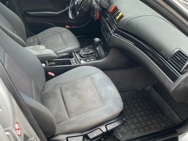 Сірий БМВ 3 Серія, об'ємом двигуна 2 л та пробігом 325 тис. км за 4450 $, фото 7 на Automoto.ua