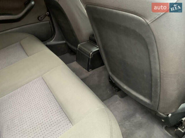 Сірий БМВ 3 Серія, об'ємом двигуна 2 л та пробігом 401 тис. км за 4999 $, фото 11 на Automoto.ua