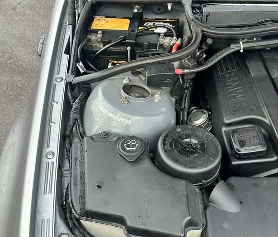 Сірий БМВ 3 Серія, об'ємом двигуна 1.8 л та пробігом 243 тис. км за 4999 $, фото 16 на Automoto.ua