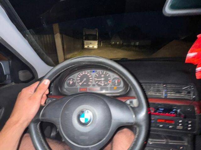 Серый БМВ 3 Серия, объемом двигателя 2 л и пробегом 276 тыс. км за 4800 $, фото 7 на Automoto.ua