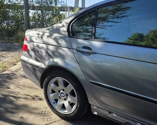 Серый БМВ 3 Серия, объемом двигателя 2 л и пробегом 200 тыс. км за 5500 $, фото 6 на Automoto.ua