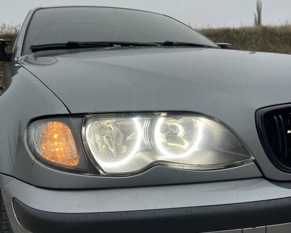 Серый БМВ 3 Серия, объемом двигателя 2 л и пробегом 398 тыс. км за 6500 $, фото 9 на Automoto.ua