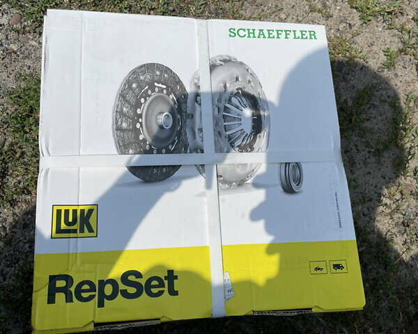 Серый БМВ 3 Серия, объемом двигателя 2 л и пробегом 330 тыс. км за 5600 $, фото 35 на Automoto.ua