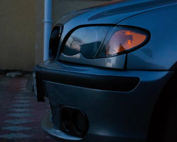 Серый БМВ 3 Серия, объемом двигателя 2 л и пробегом 330 тыс. км за 5600 $, фото 53 на Automoto.ua