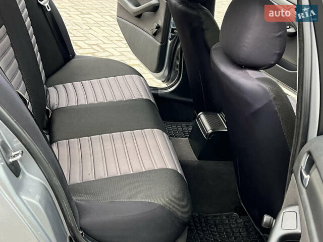 Серый БМВ 3 Серия, объемом двигателя 1.8 л и пробегом 274 тыс. км за 4450 $, фото 32 на Automoto.ua