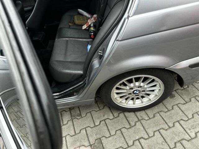 Серый БМВ 3 Серия, объемом двигателя 2 л и пробегом 370 тыс. км за 2500 $, фото 9 на Automoto.ua