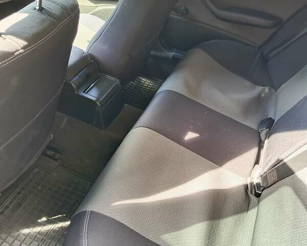 Сірий БМВ 3 Серія, об'ємом двигуна 1.8 л та пробігом 248 тис. км за 5500 $, фото 11 на Automoto.ua