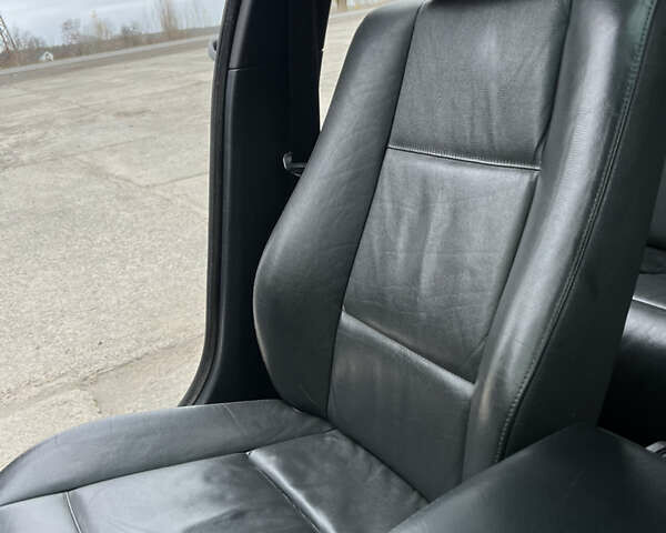 Серый БМВ 3 Серия, объемом двигателя 2 л и пробегом 398 тыс. км за 6500 $, фото 20 на Automoto.ua