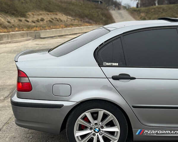 Серый БМВ 3 Серия, объемом двигателя 2 л и пробегом 398 тыс. км за 6500 $, фото 7 на Automoto.ua