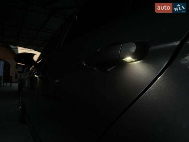 Серый БМВ 3 Серия, объемом двигателя 2 л и пробегом 388 тыс. км за 8000 $, фото 22 на Automoto.ua