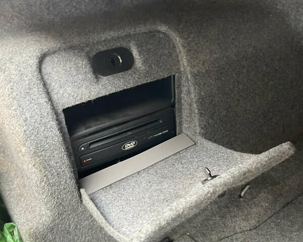 Серый БМВ 3 Серия, объемом двигателя 1.8 л и пробегом 284 тыс. км за 3999 $, фото 11 на Automoto.ua