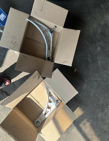 Серый БМВ 3 Серия, объемом двигателя 2 л и пробегом 330 тыс. км за 5600 $, фото 36 на Automoto.ua