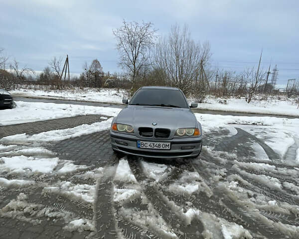 Серый БМВ 3 Серия, объемом двигателя 1.8 л и пробегом 284 тыс. км за 3999 $, фото 1 на Automoto.ua
