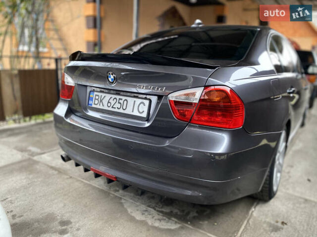 Серый БМВ 3 Серия, объемом двигателя 2 л и пробегом 388 тыс. км за 8000 $, фото 15 на Automoto.ua