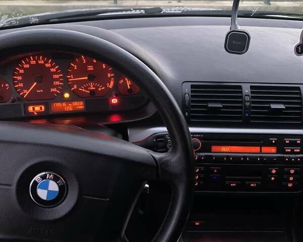 Серый БМВ 3 Серия, объемом двигателя 1.8 л и пробегом 180 тыс. км за 4500 $, фото 5 на Automoto.ua