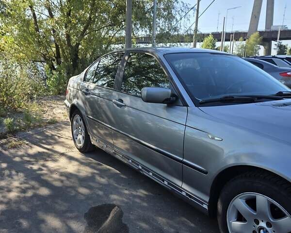 Серый БМВ 3 Серия, объемом двигателя 2 л и пробегом 200 тыс. км за 5500 $, фото 10 на Automoto.ua