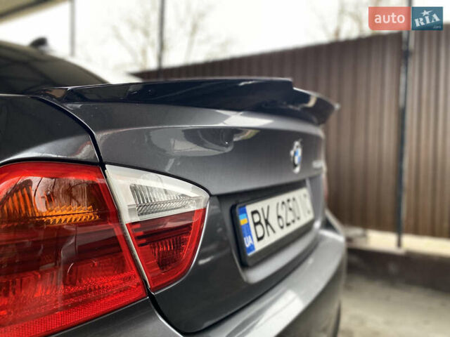 Серый БМВ 3 Серия, объемом двигателя 2 л и пробегом 388 тыс. км за 8000 $, фото 13 на Automoto.ua