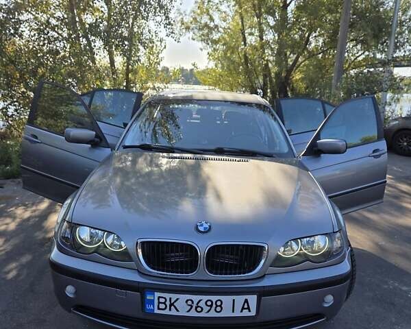 Серый БМВ 3 Серия, объемом двигателя 2 л и пробегом 200 тыс. км за 5500 $, фото 11 на Automoto.ua