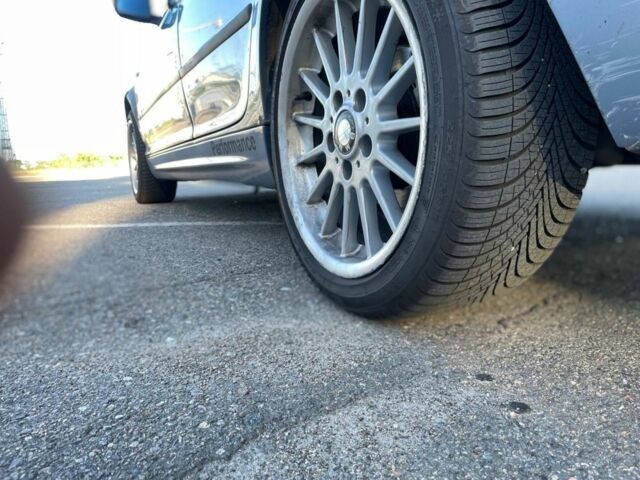 Серый БМВ 3 Серия, объемом двигателя 2.2 л и пробегом 180 тыс. км за 4550 $, фото 7 на Automoto.ua