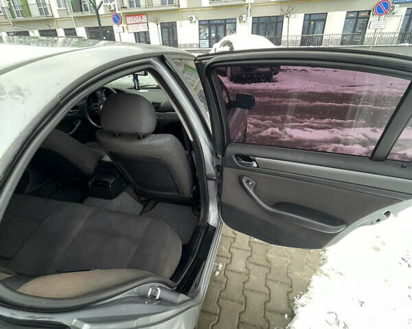 Серый БМВ 3 Серия, объемом двигателя 1.8 л и пробегом 284 тыс. км за 3999 $, фото 5 на Automoto.ua