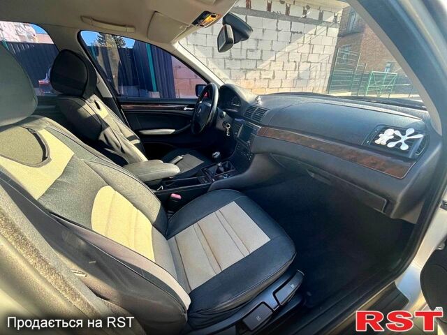 Серый БМВ 3 Серия, объемом двигателя 1.8 л и пробегом 167 тыс. км за 6006 $, фото 8 на Automoto.ua