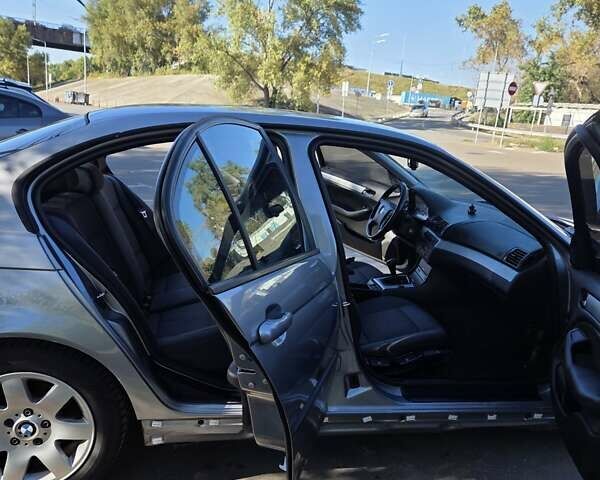 Серый БМВ 3 Серия, объемом двигателя 2 л и пробегом 200 тыс. км за 5500 $, фото 15 на Automoto.ua