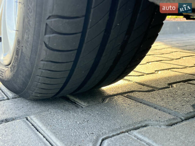 Сірий БМВ 3 Серія, об'ємом двигуна 1.95 л та пробігом 315 тис. км за 5850 $, фото 29 на Automoto.ua