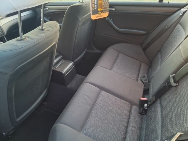 Серый БМВ 3 Серия, объемом двигателя 1.8 л и пробегом 275 тыс. км за 5583 $, фото 7 на Automoto.ua