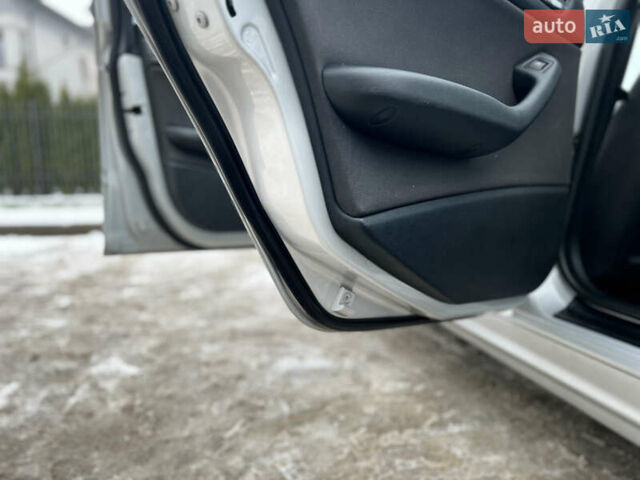 Серый БМВ 3 Серия, объемом двигателя 2 л и пробегом 276 тыс. км за 4800 $, фото 9 на Automoto.ua