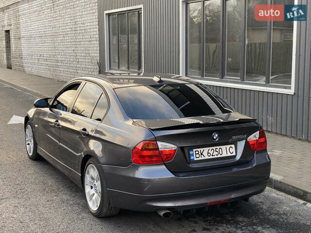 Серый БМВ 3 Серия, объемом двигателя 2 л и пробегом 388 тыс. км за 8000 $, фото 9 на Automoto.ua