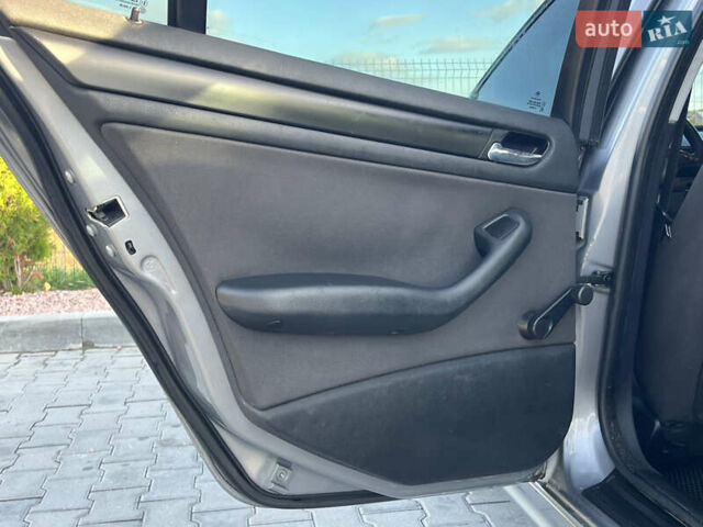 Сірий БМВ 3 Серія, об'ємом двигуна 1.95 л та пробігом 315 тис. км за 5850 $, фото 43 на Automoto.ua