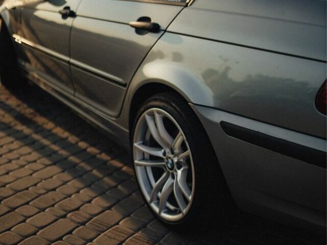 Серый БМВ 3 Серия, объемом двигателя 2 л и пробегом 330 тыс. км за 5600 $, фото 2 на Automoto.ua