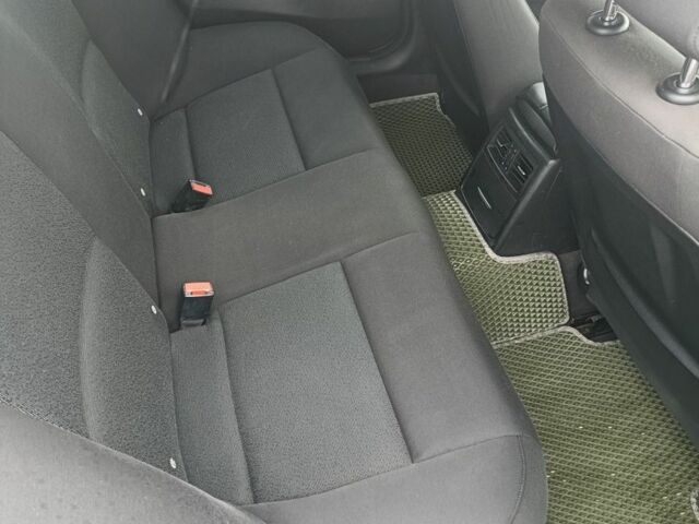 Серый БМВ 3 Серия, объемом двигателя 2 л и пробегом 400 тыс. км за 6500 $, фото 5 на Automoto.ua