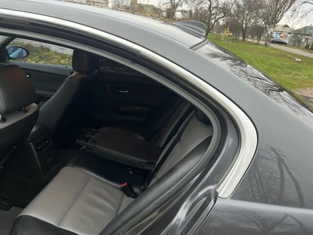 Серый БМВ 3 Серия, объемом двигателя 2.5 л и пробегом 252 тыс. км за 7000 $, фото 9 на Automoto.ua