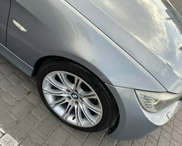 Серый БМВ 3 Серия, объемом двигателя 2 л и пробегом 371 тыс. км за 8600 $, фото 9 на Automoto.ua