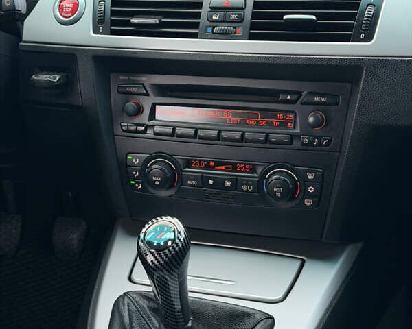 Серый БМВ 3 Серия, объемом двигателя 2 л и пробегом 277 тыс. км за 6800 $, фото 26 на Automoto.ua